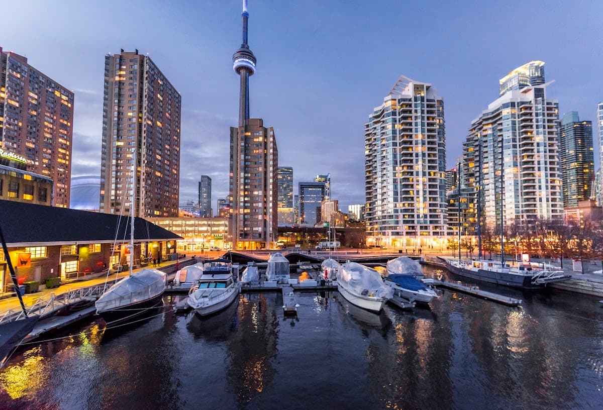 3 Canadian Universities I Recommend for Full Scholarships — Master's Degree (2026)