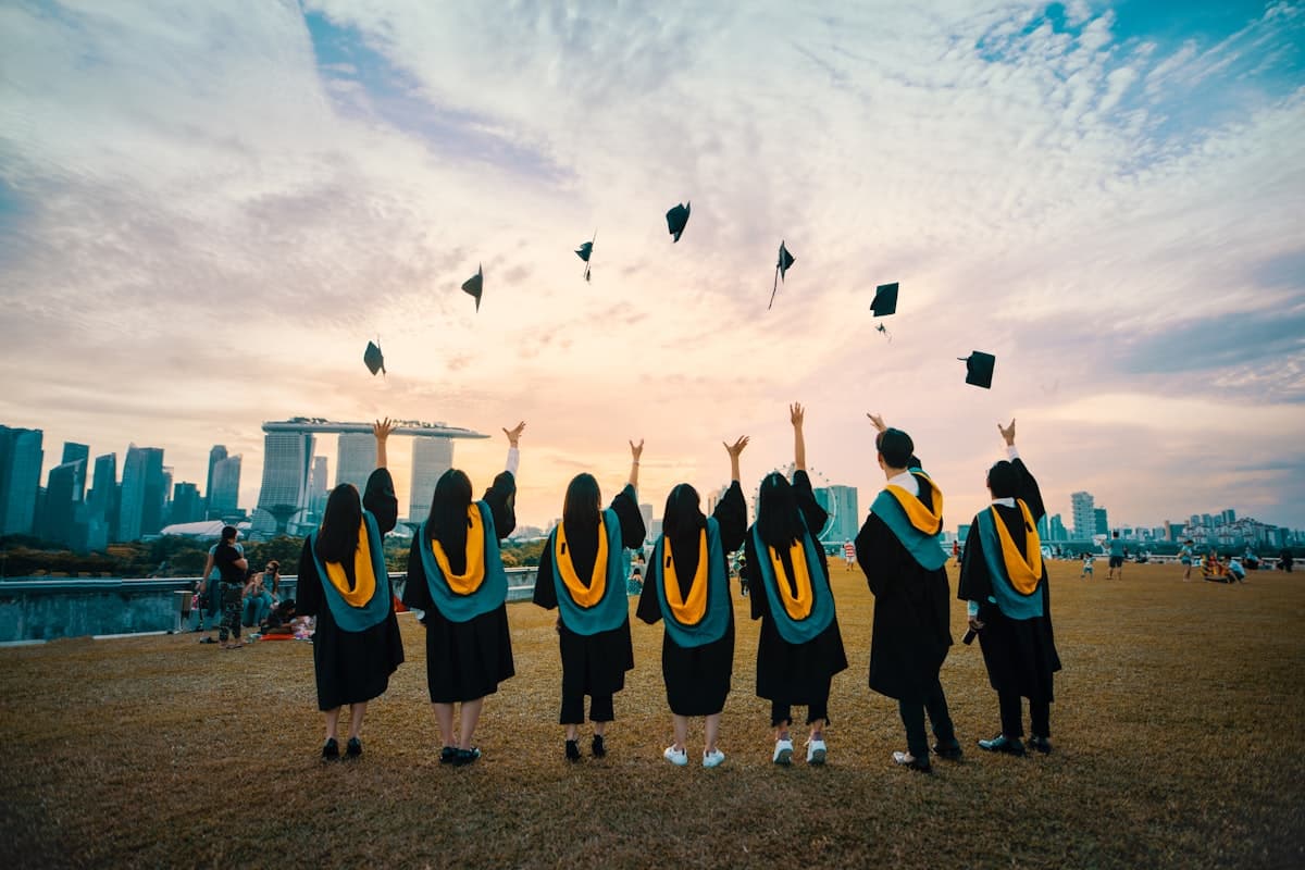 Use Early Decision to Double Your Chances at Full Scholarship Schools